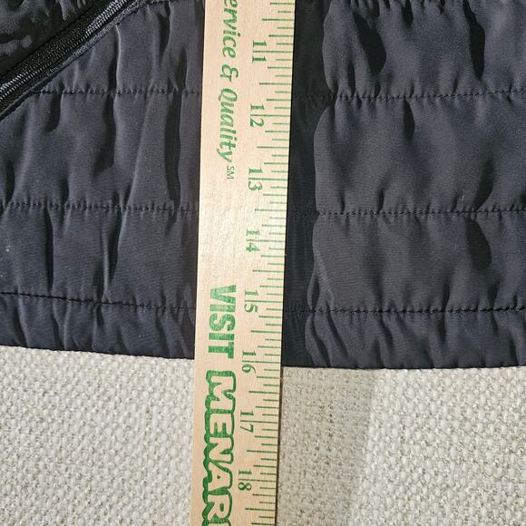 Neve Black Quilted Winter Mini Skirt with Zipper Detail Size Medium - Picture 3 of 8